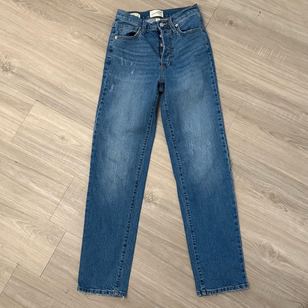 Universal Thread High Waisted, Straight Leg Jeans, Size 2